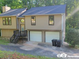 6388 Linecrest Dr, Douglasville, GA 30134