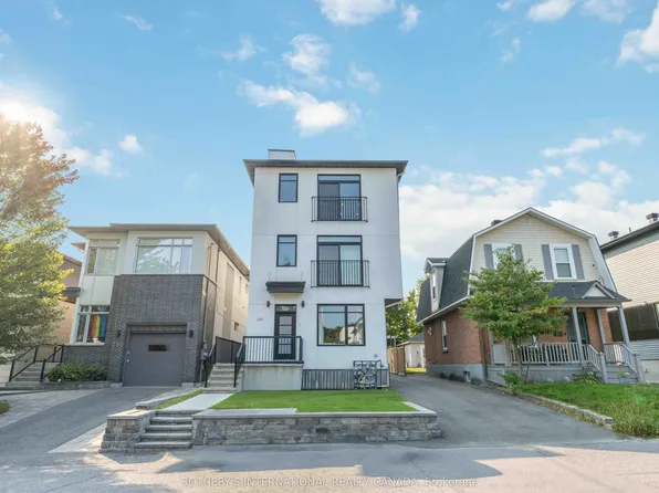 288 Duncairn Ave, Ottawa, ON K1Z 7G9