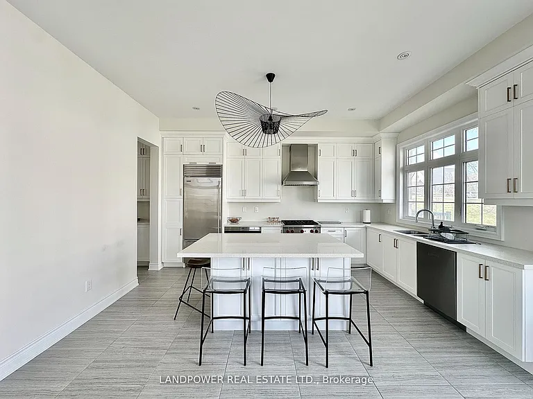 Beaufort Way — Photo 9