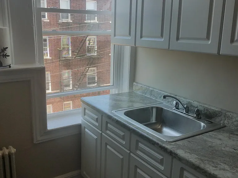228 Hancock Ave #AA — Photo 1