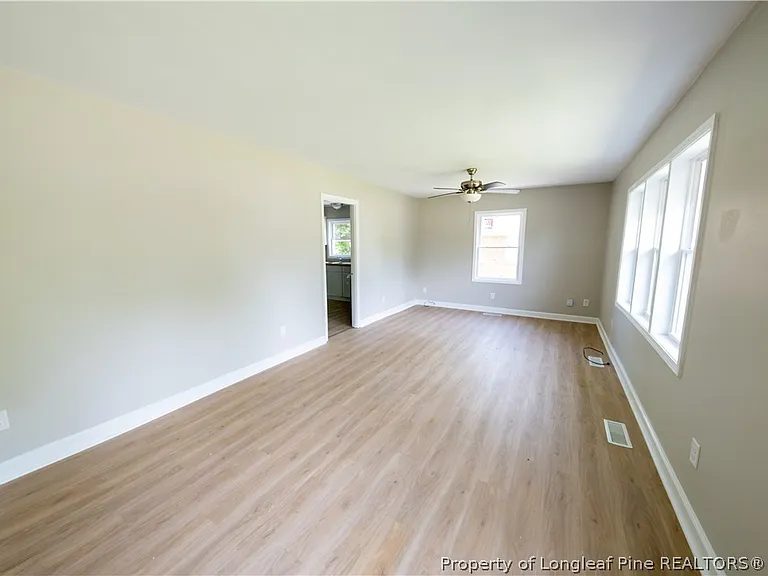 4825 Cottonwood Dr — Photo 3