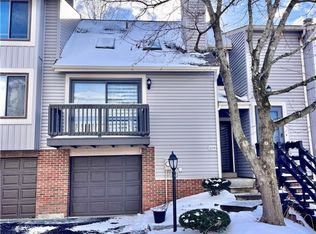 104 Serendipity Dr, Coraopolis, PA
