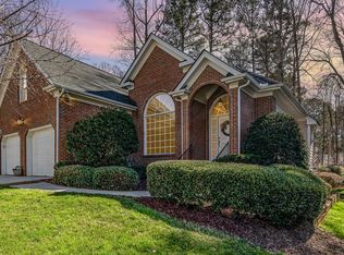 1221 Wedgeland Dr, Raleigh, NC 27615