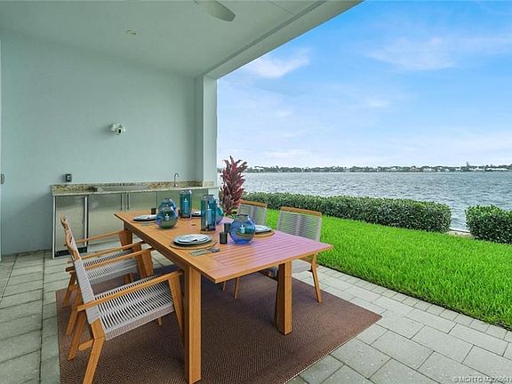 4th image of 104 Water Club Ct N #18