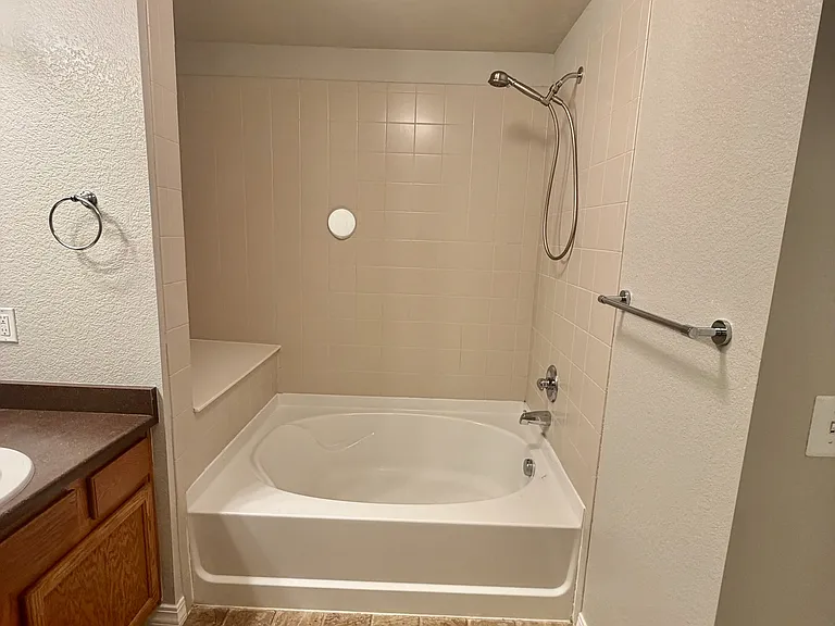 2133 Krisron Rd #B-207 — Photo 33