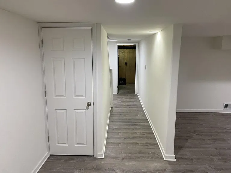 215 East Ct #215 — Photo 21