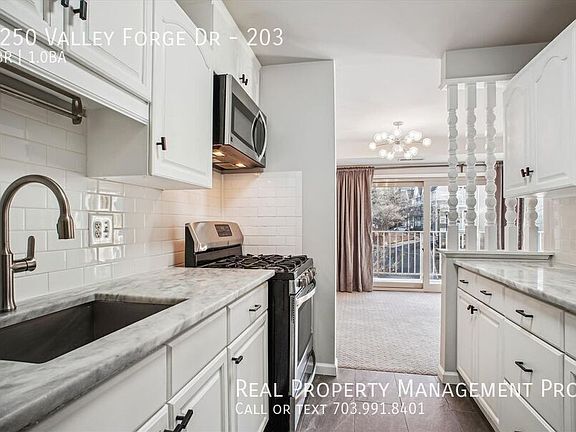 3rd image of 5250 Valley Forge Dr APT 203