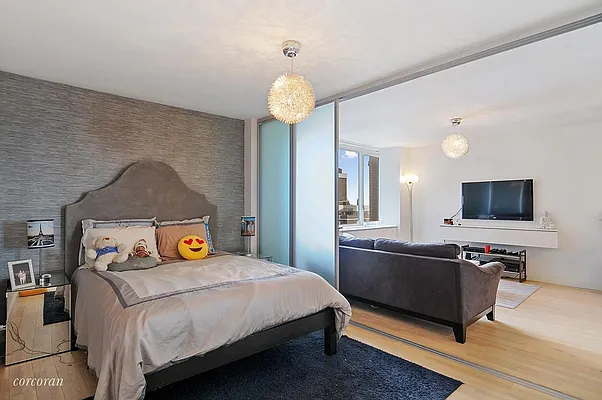 Rented by Corcoran | media 3