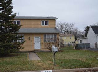 7201 S Thomas Ave, Bridgeview, IL 60455