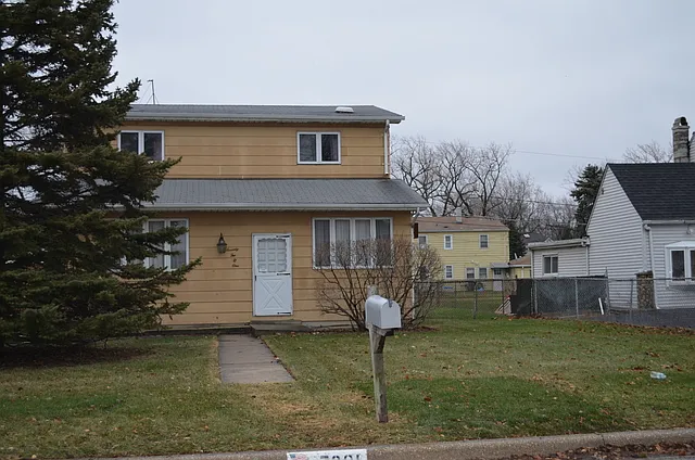 7201 S Thomas Ave photo 1