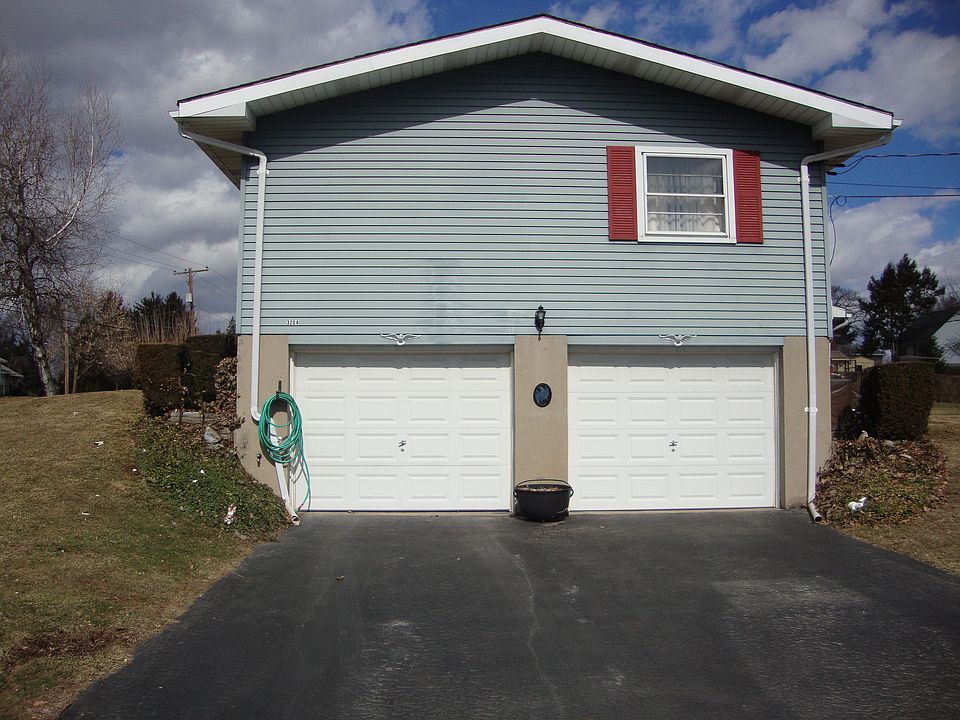 2nd image of 3204 Santee Rd