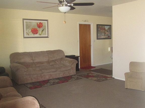 5th image of 5869 Lexington Ave