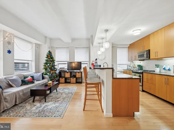 1425 Locust St Unit 6A, Philadelphia, PA 19102
