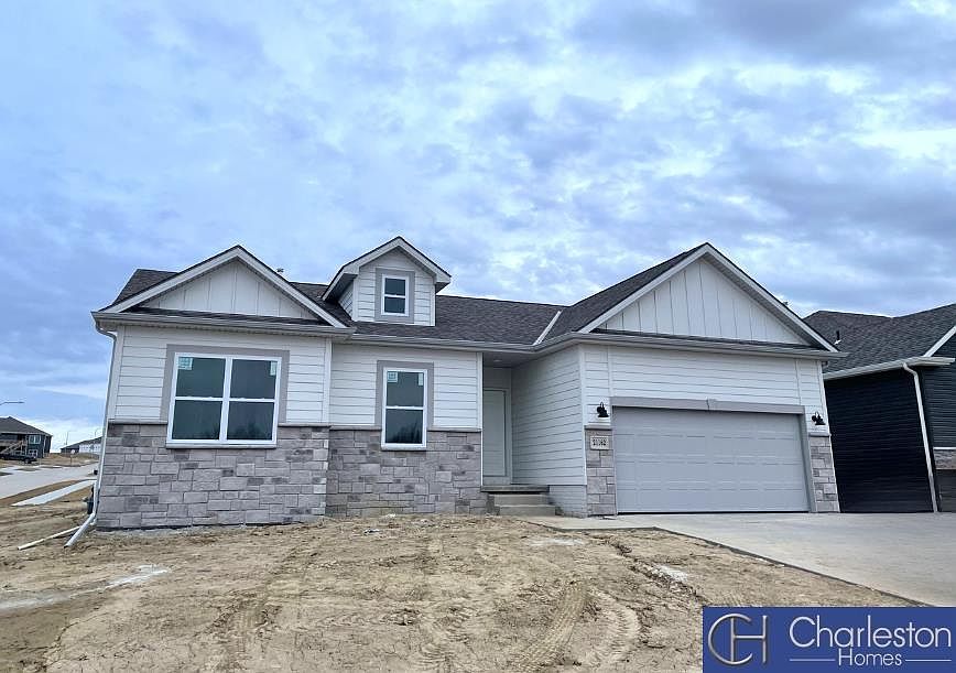 1st image of 21162 Sunburst Ave
