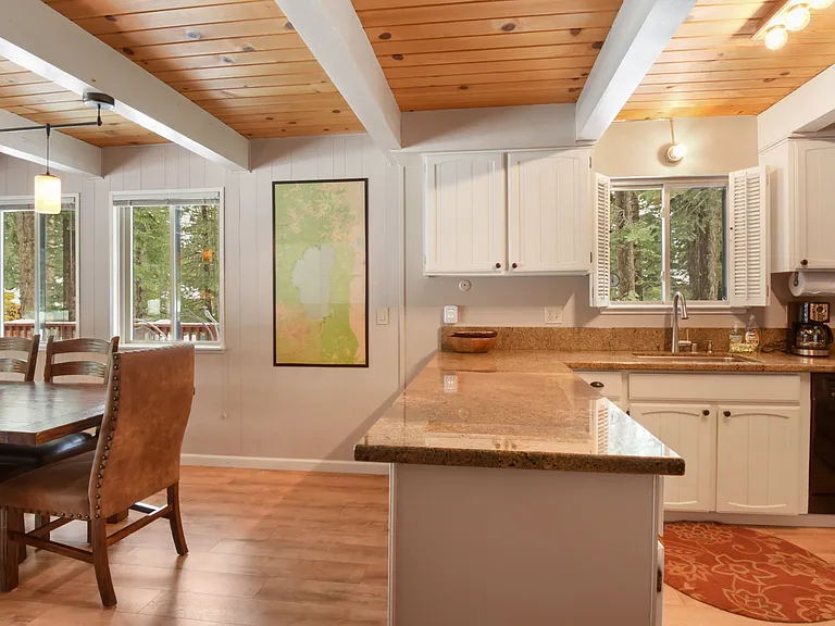 643 Agate Rd — Photo 14