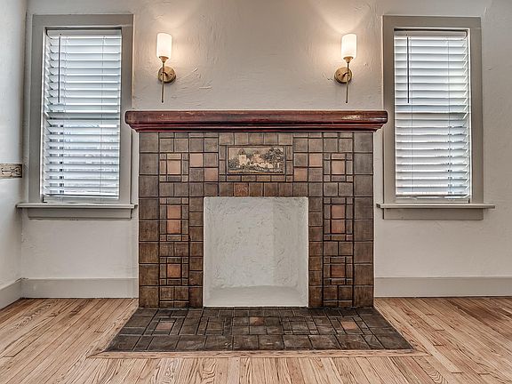 3rd image of 2108 N Kelley Ave