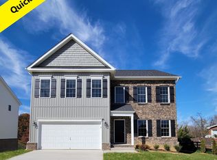 71 Upland Dr, Salem, VA 24153