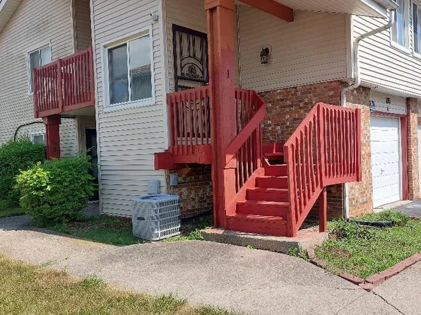 735 Sandpiper Ct #1, University Park, IL 60484