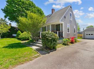 57 Hobson Ave, Tiverton, RI 02878