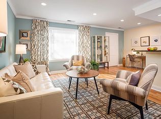 196 Sherman Rd, Chestnut Hill, MA 02467