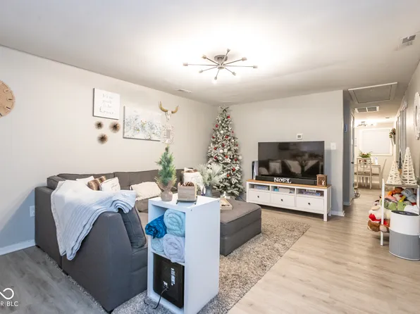 10634 Ruckle St, Indianapolis, IN 46280