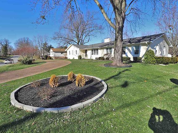 3rd image of 200 Brookfield Dr