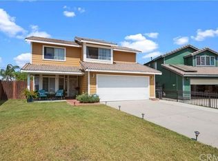 894 E Mesa Dr, Rialto, CA 92376