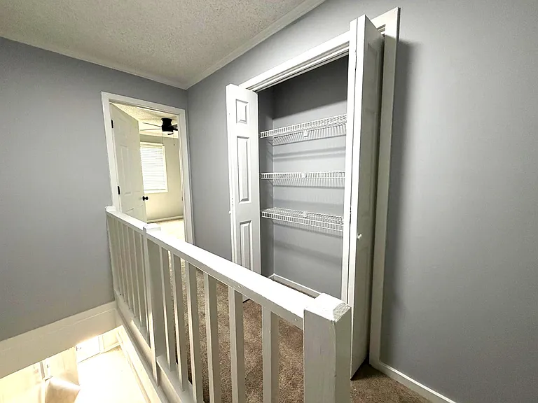 31 Canterbury Ct — Photo 17