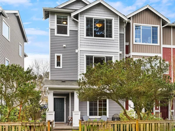 6576 High Point Drive SW, Seattle, WA 98126