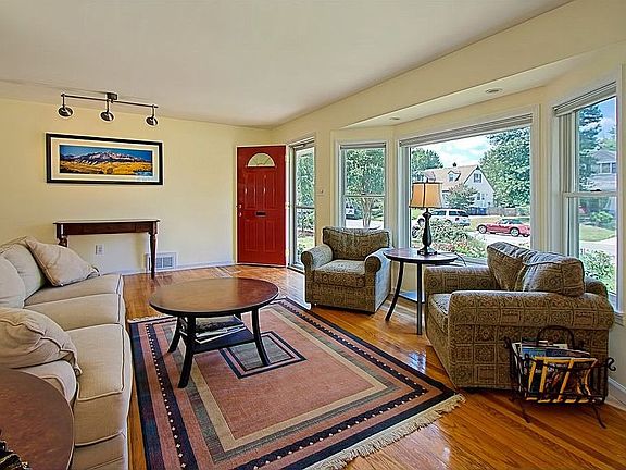 2nd image of 6715 Williams Dr