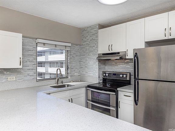 4th image of 1535 Punahou St APT 704