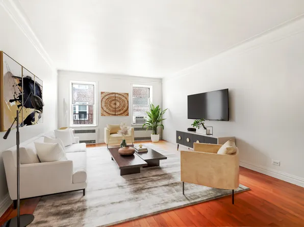 111-39 76th Road image 5 of 23