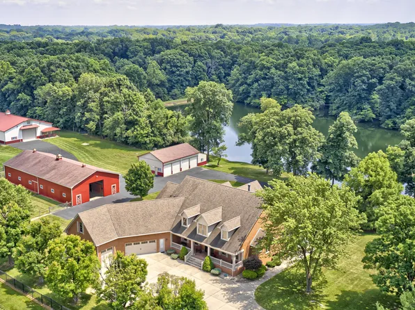1099 W 375 S, Trafalgar, IN 46181