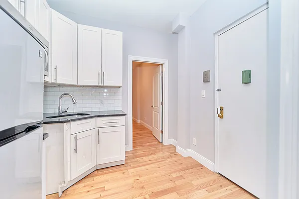 Rented by Living New York | media 17