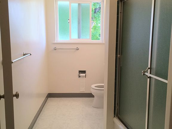 5th image of 86 Renato Ct APT 11