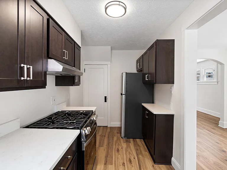 378 Cross St — Photo 11