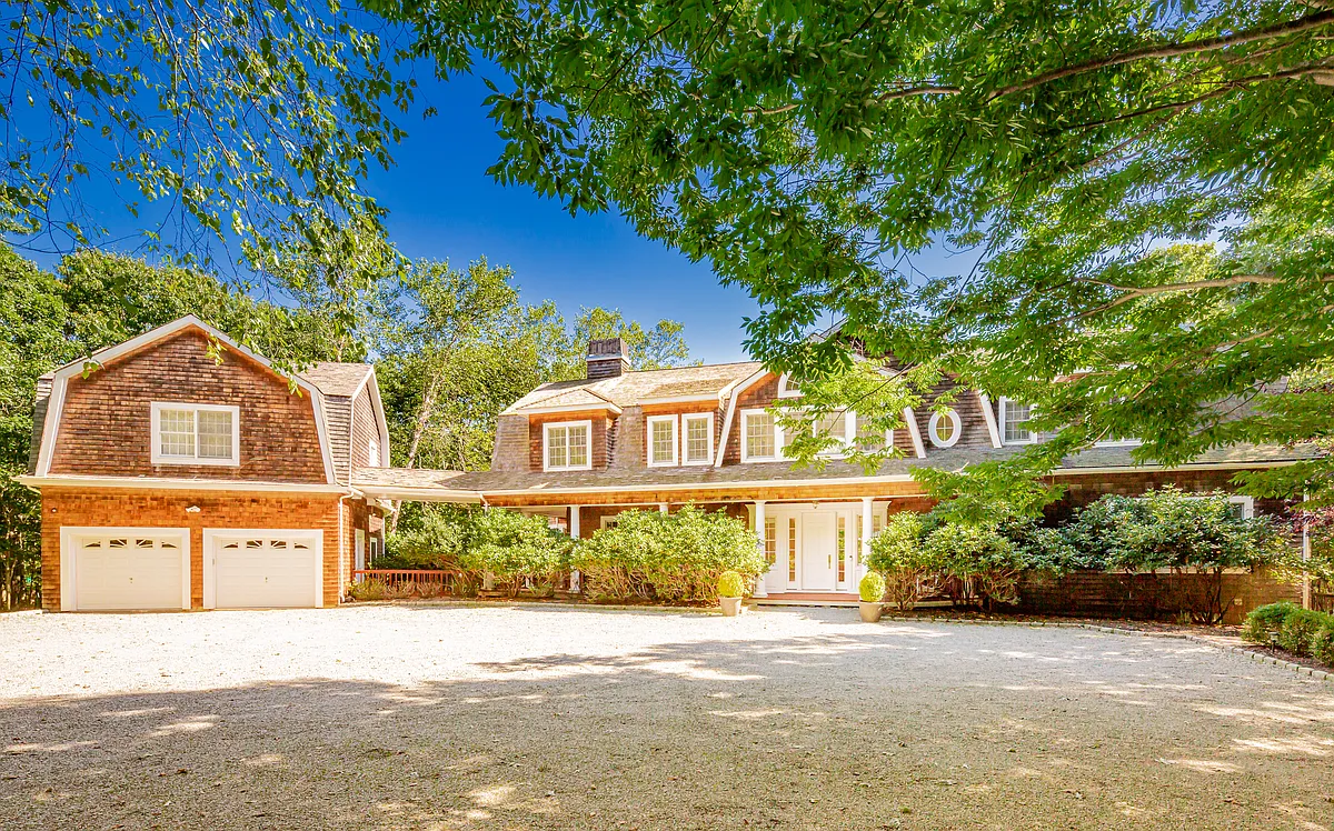 Building Photo - 335 Water Mill Towd Rd