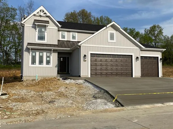 560 Lakewood Dr, Moscow Mills, MO 63362