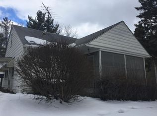 230 Thomas St, Cary, IL 60013