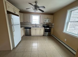 415 W Moreland Rd FLOOR 2, Willow Grove, PA 19090