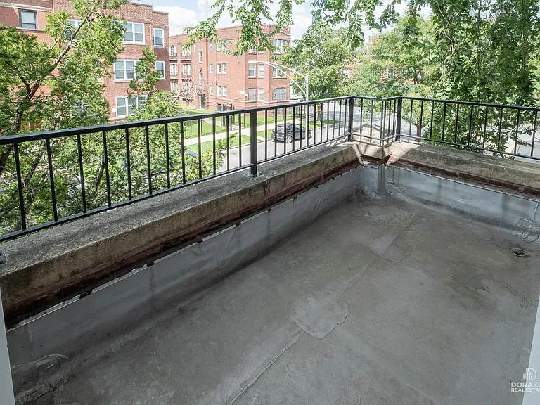 6111 S Eberhart Ave #2 — Photo 34