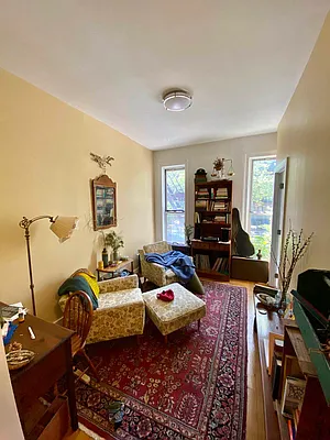 Rented by Lang Realty LLC | media 25