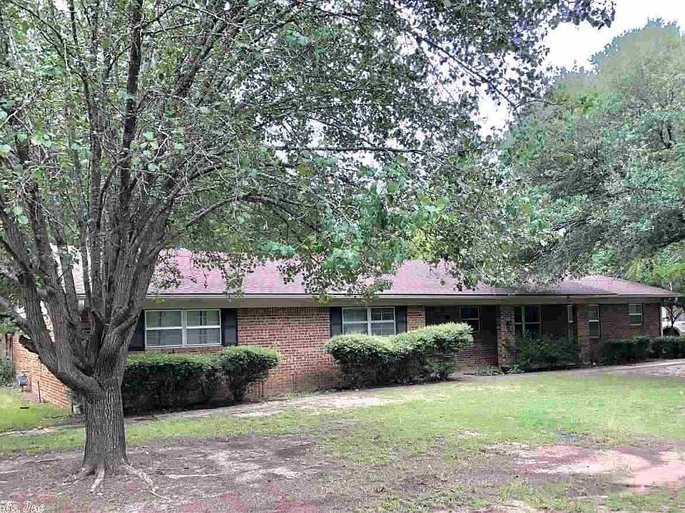 1st image of 811 Graham Dr