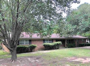 811 Graham Dr, Atlanta, TX 75551