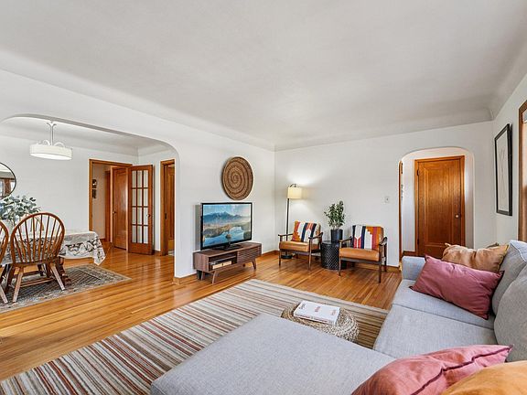 3rd image of 1002 Livingston Ave