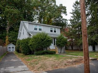 16 Curtis Pkwy, Worcester, MA 01603