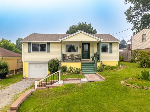 2138 Leo St, North Huntingdon, PA 15642