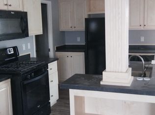 5281 Chelsea Dr, Holly, MI 48442