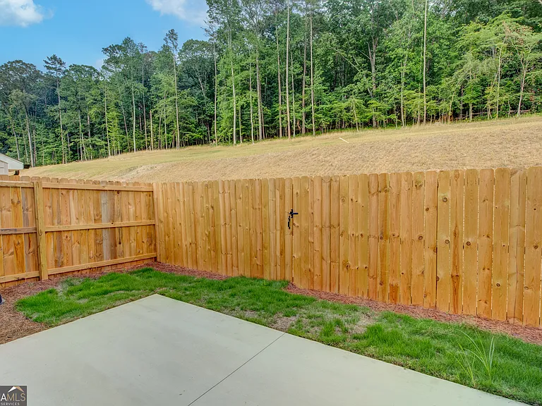 119 Chateau Dr — Photo 24