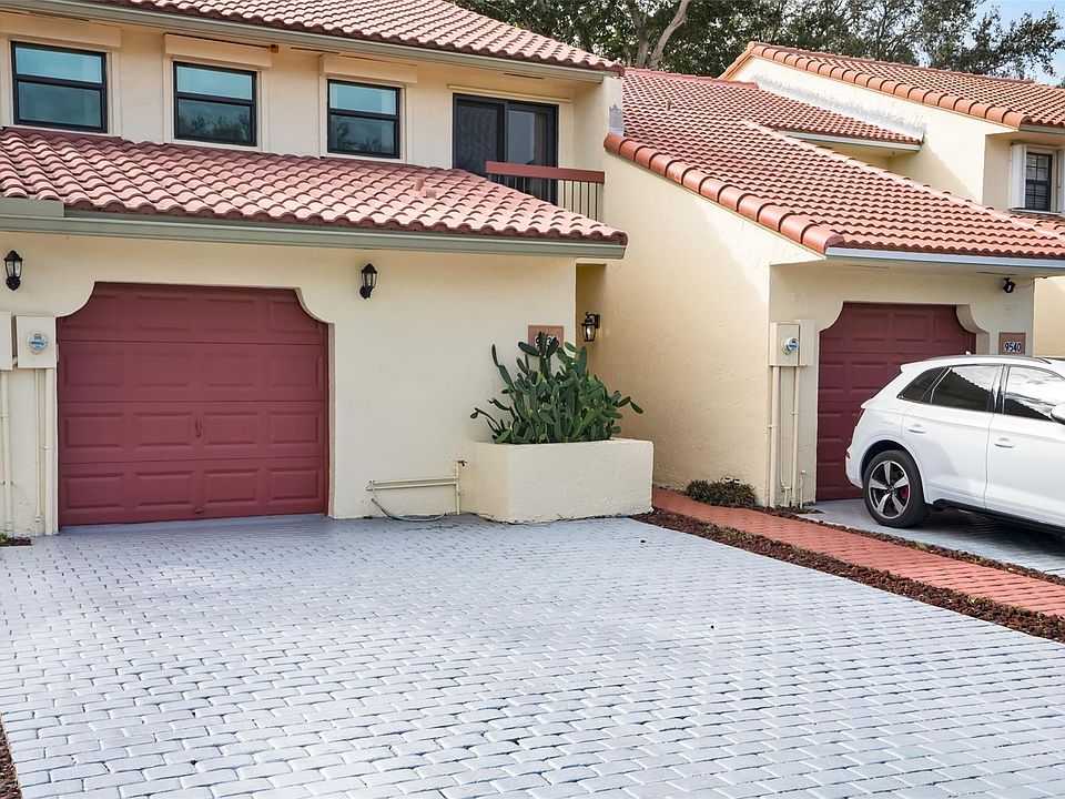 1st image of 9530 Alcazar Lane #9530